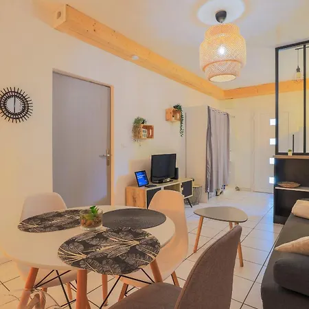 Le Faubourg - Terrasse Centre Equipee *